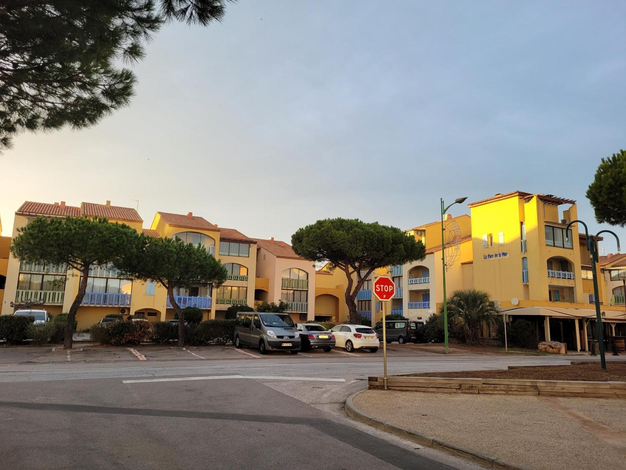 superbe T2 cabine parking gratuit Le Barcares Bagian luar foto